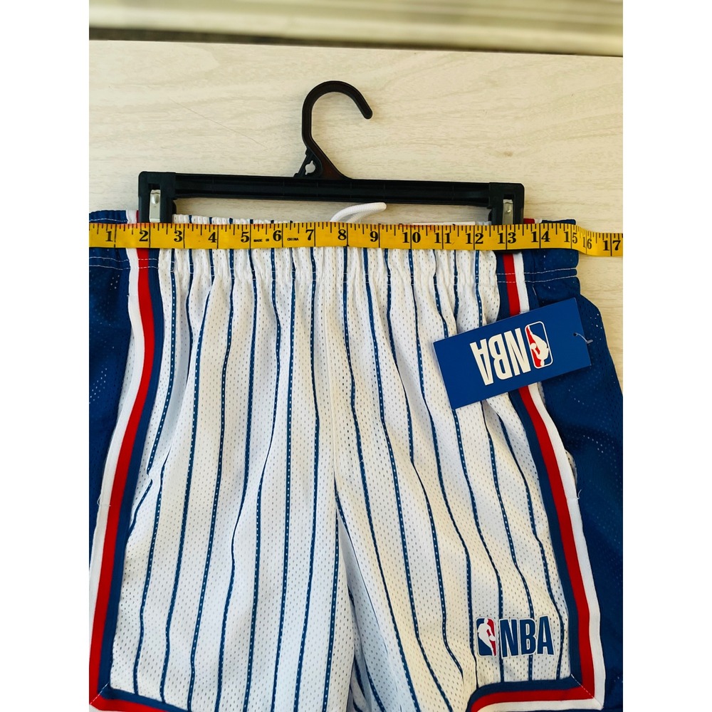 NBA Basketball Shorts Men's M White
Blue Pinstripes All Star Mesh Athletic - Picture 7 of 12